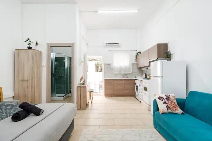 Cozy And Traditional - Ec Studios Larnaca Luaran gambar